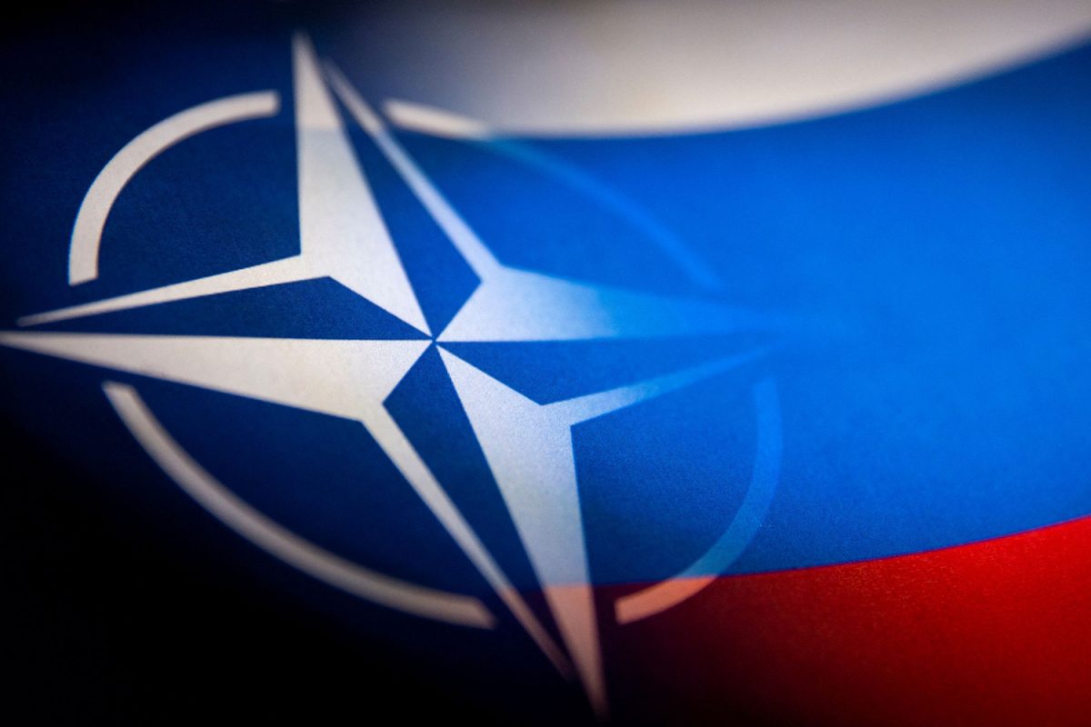 Столкновение НАТО Россия