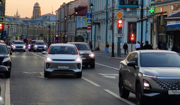 автомобили россия