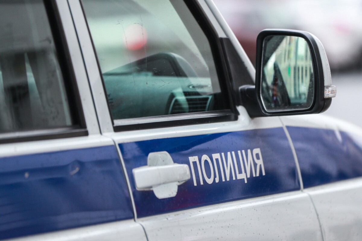 Грузовик у Борского моста