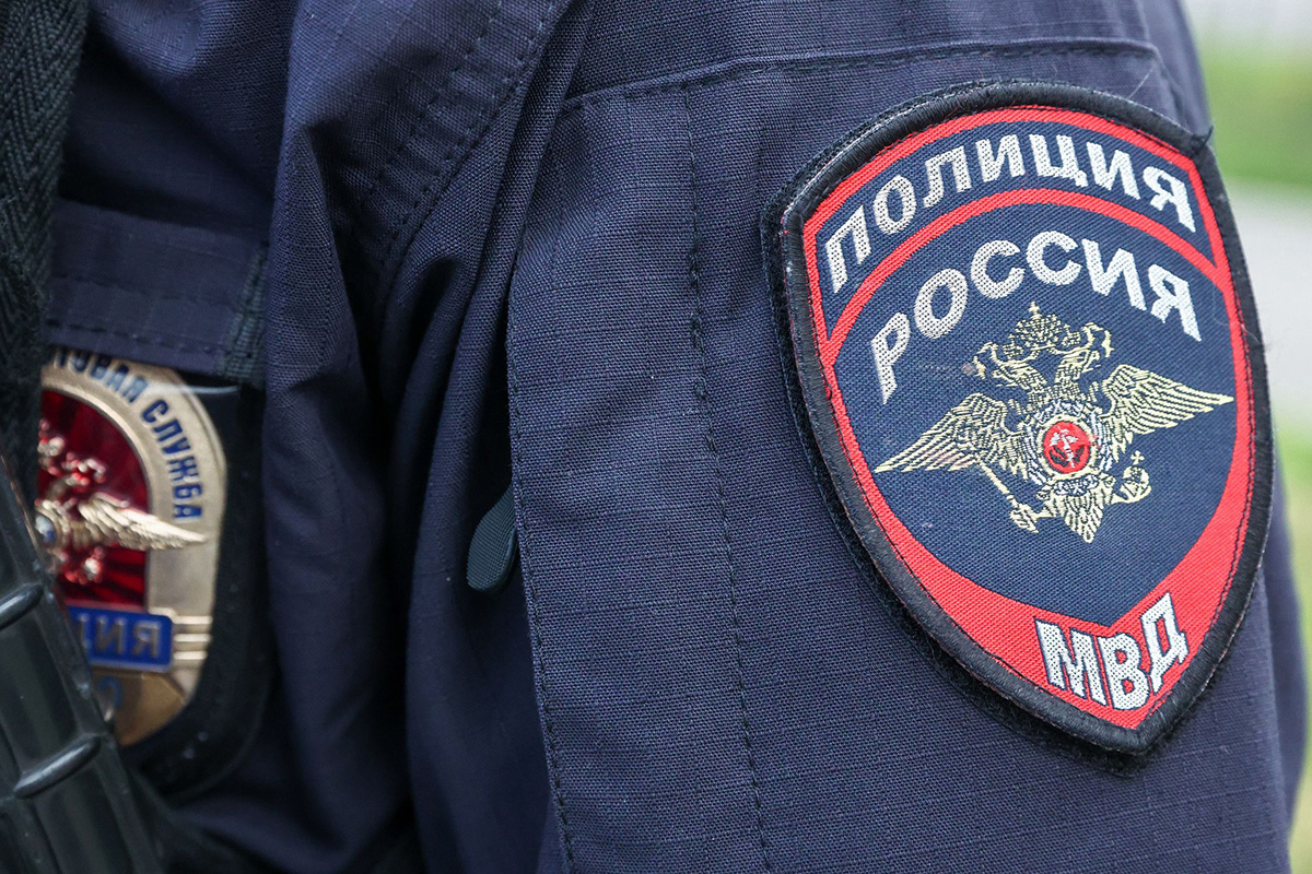 Полицейские ищут пенсионерку в лесу
